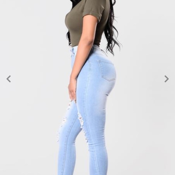 Fashionnova distressed high waisted skinny jeans - Picture 4 of 10